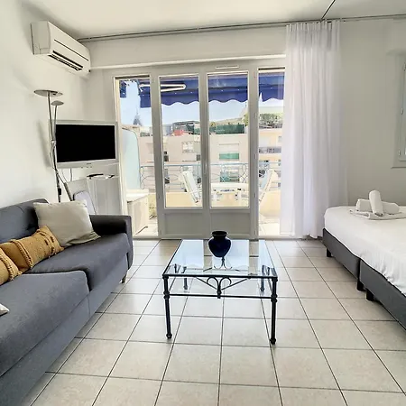 Medicis Apartment