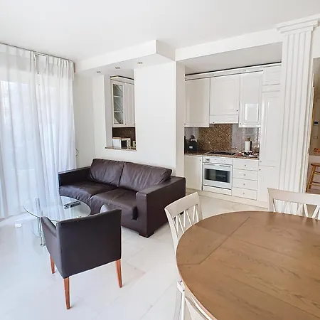 Medicis Apartment Cannes